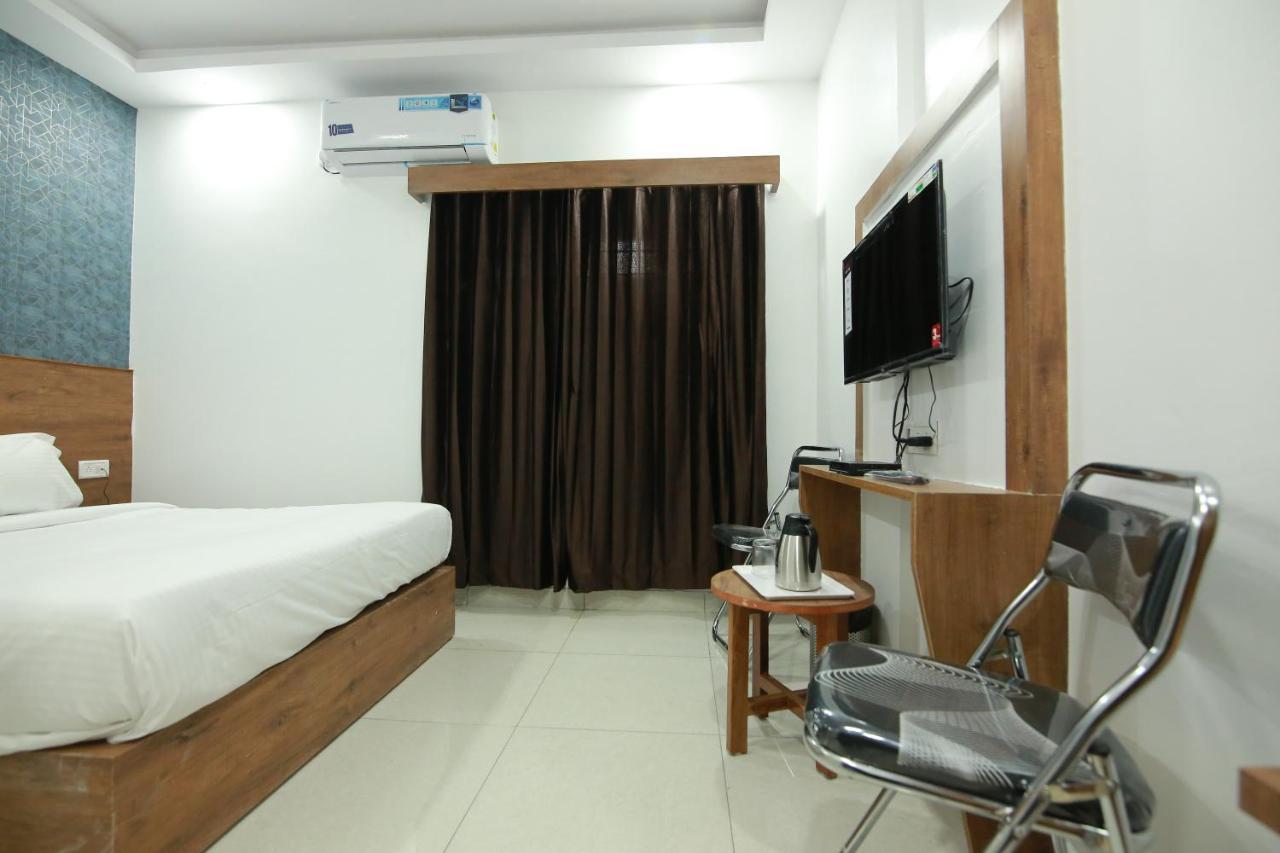 Hotel Bg Inn Bangalore Dış mekan fotoğraf